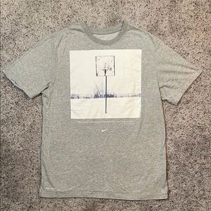 The Nike Tee Dri Fit Gray Unisex T Shirt Size‎ Medium
